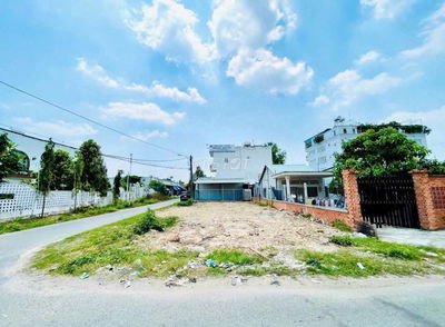 Lô góc 2 mặt tiền kinh doanh chợ Việt Kiều, Củ Chi. 310 Triệu (6x27)