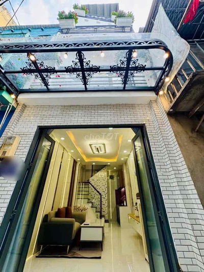 CÁCH MẠNG THÁNG 8 Q3 - NHÀ MỚI Ở NGAY - 4 TẦNG