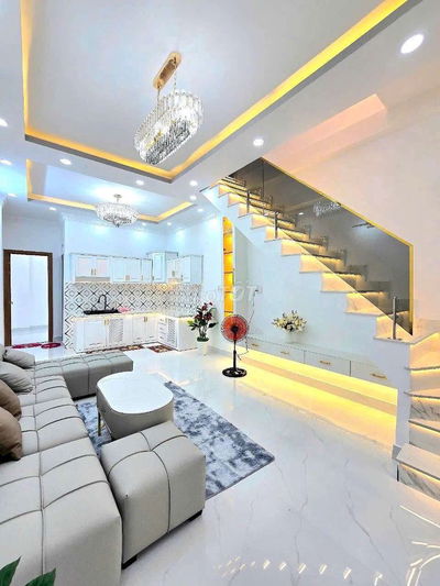 Hẻm 4m 4x15m 2 tầng 4pn cách Phú Mỹ Hưng Quận 7 5 phút giá 4.78 tỷ