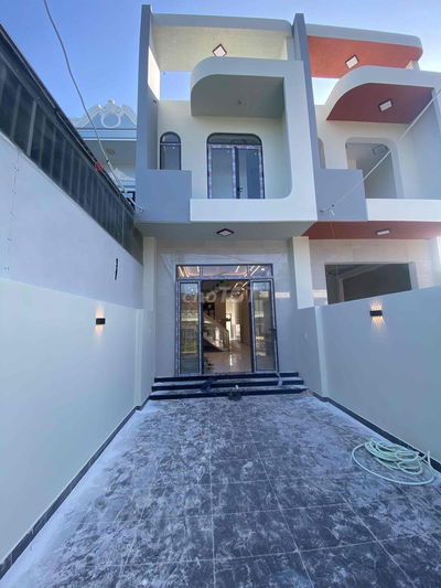 NHÀ MỚI HOÀN THIỆN MẶT TIỀN KINH DOANH