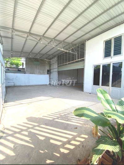 XƯỞNG 1000m2 - 25tr - Tân Hiệp - Gần Thị Trấn Hóc Môn.