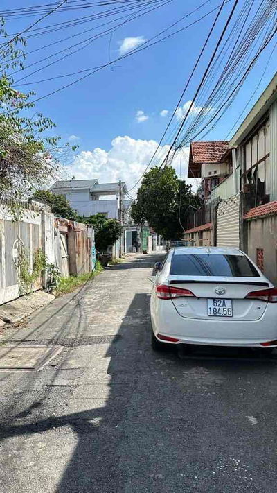 CHỈ 3 TỶ NHÀ LẦU ĐÚC ĐƯỜNG PHAN VĂN HỚN , GẦN CHỢ ĐẠI HẢI , SỔ HỒNG