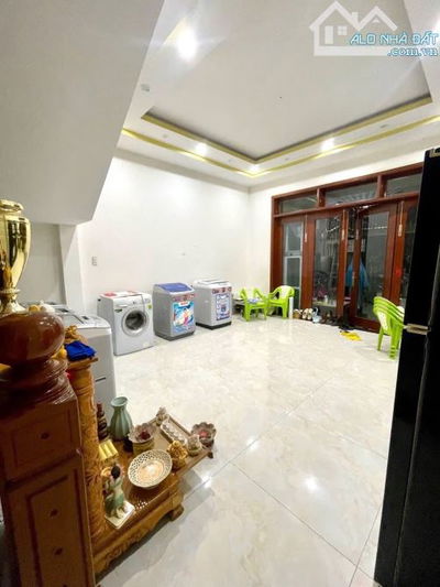 nhà mt 7,5m vũ đình liên, hoà xuân, cẩm lệ, đà nẵng. 100m2. ngang 5m. 3 tầng.