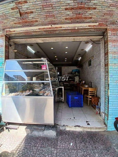 Mb q1. Vỉa hè rộng, traffic cao. Dt 4x16m trệt lửng 1 L, giá 22tr