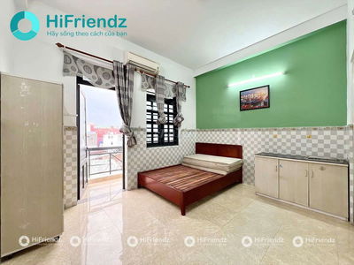 Phòng Giá Rẻ Có Ban Công ở Công Viên Phần Mềm