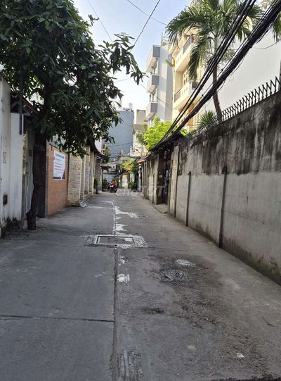 QUÁ NGON, nhà DT 65m, ngay ĐH Ngoại Thương, nhỉnh 7t, Phường 25 BT