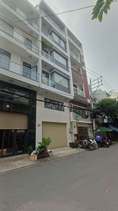 NHÀ MỚI  ĐẸP   MẶT TIỀN