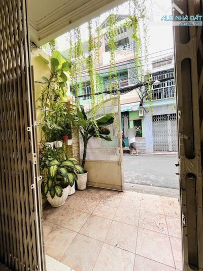 BÁN NHÀ CÔ BẮC, PHÚ NHUẬN GIÁP Q1 – HẺM NHỰA KINH DOANH 6M – 61M² NỞ HẬU – 11.8 TỶ TL