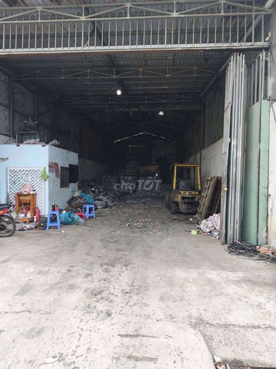 Cho thue kho xuong 260m le thi rieng quan 12