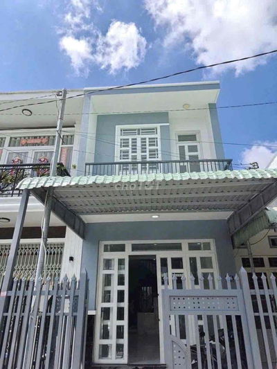 GIA ĐÌNH TÔI KẸT TIỀN CẦN BÁN CĂN NHÀ 1TET 1LAU