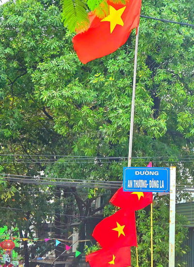 Nhà Đồng Nhân, 5 tầng, căn góc 3 ngõ, oto đỗ cửa.