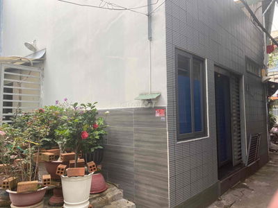 Nhà hẻm gần đường oto, 94m2, 3PN, 2wc, đường Nguyễn Khuyến, Bình Thanh
