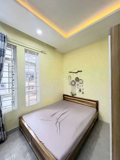 Căn Hộ 2PN Cửa Sổ Lớn - 2 Giường, Máy Giặt Riêng - Phan Xích Long