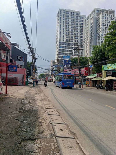 Bán nhà mặt tiền đường Nguyễn Duy Trinh, P Bình Trưng, Tp HCM