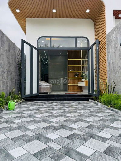 Nhà mới đẹp 5 phút đi bộ ra siêu thị Aeon Mall quảng trường Mỹ Tho