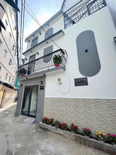 Bán nhà 2/ đường Âu Cơ, Sổ hồng riêng cầm tay, vay ngân hàng được