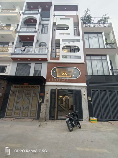 Nhà mới 100% giá rẻ 4 x 14 có 5pn 4wc sân thượng