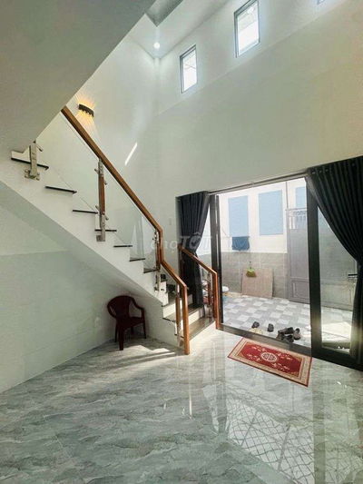 nhà sát ga t3, đường cộng Hòa P 13 Tân Bình Ngang 4M 48M2, giá: 5,8Tỷ