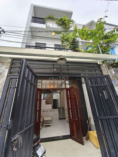 Cho thuê nguyên căn Mới Đẹp, 4pn ,có nội thất, Quang Trung p14 Gò vấp