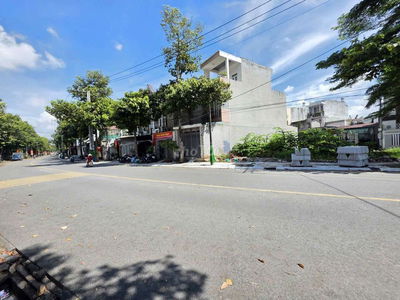 Đất 75m mặt tiền Nguyễn Hữu Cảnh gần ngã 3 Cây Lơn và BigC Go Dĩ An