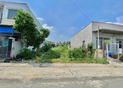 Đất ngay Chợ Việt Kiều Chủ Cần tiền gửi bán gấp 150m2 Thổ Cư-Giá 550Tr