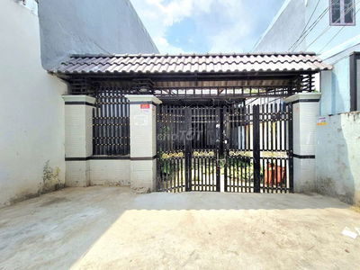 NHÀ CẤP 4 DT KHỦNG: 121,3M2–HẼM OTO–HUỲNH TẤN PHÁ -TT NHÀ BÈ.