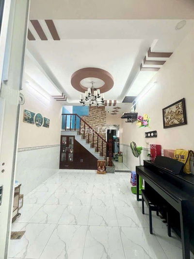 CHO THUÊ NHÀ ĐẸP GIÁ RẺ VỊ TRÍ ĐẸP NGAY KHU ĐÔNG DÂN CƯ NGUỄN VĂN KHỐI