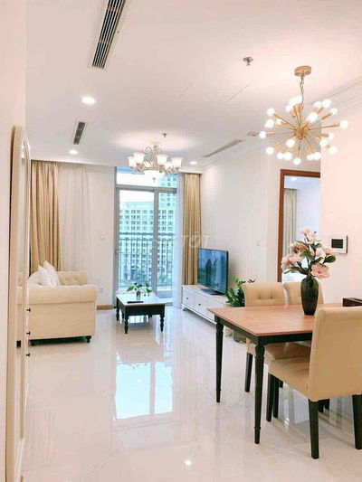 Căn hộ 1PN nội thất decor đẹp, ban công rất dài rộng, view thành phố t