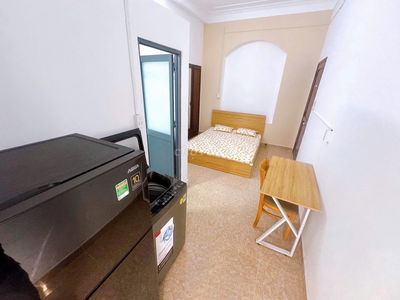 CHDV  BAN CÔNG – TÁCH BẾP – SÁT SÂN BAY TÂN SƠN NHẤT 1 sẹc Trường Sơn