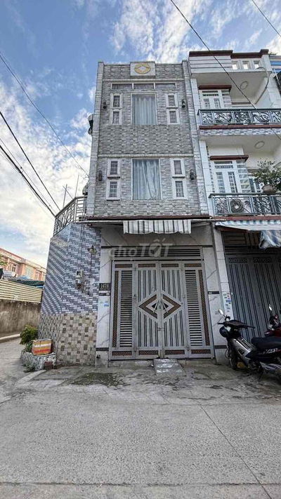 bán nhà SHC dc giữ sổ ngay ht 44 hai mat tiền