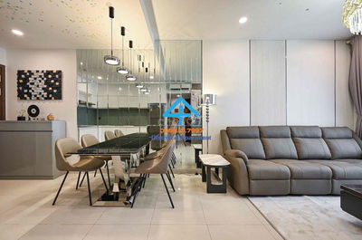 Căn hộ 2PN 60m2 đầy đù nội thất Saigon Royal