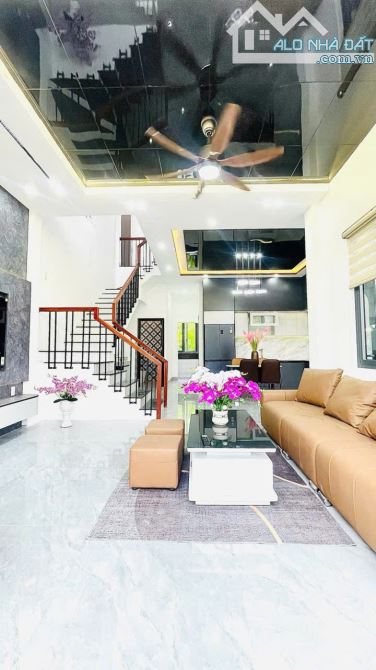 🏡 2 CĂN 1NHÀ 3 TẦNG – 2 MẶT KIỆT Ô TÔ TÔN ĐẢN (GẦN YÊN THẾ – BẮC SƠN)