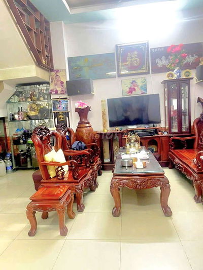 Siêu phẩm Đầu tư– Biệt thự 3 tầng Hoàn công – Góc 2 Mặt tiền chợ Dĩ An