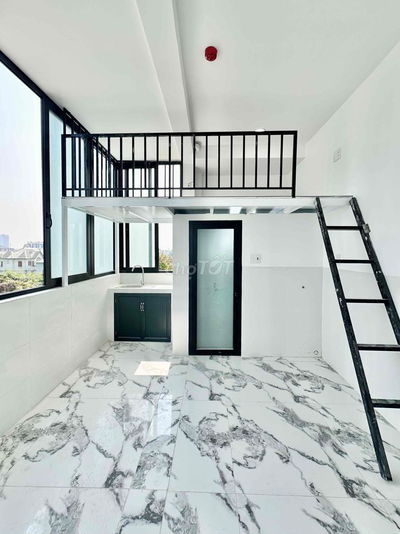 Phòng Cửa Sổ Trời Mới 100% Ngay The Global City