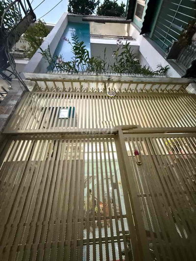 Bán Nhà HxH Lạc Long Quân, Hẻm thông tư tung 4 tầng 55m2 6.5 tỷ