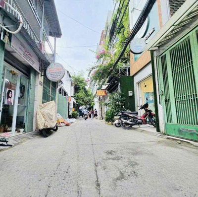 Cho thuê nguyên căn 13.5tr hẻm ô tô 736 Cmt8 tiện kinh doanh