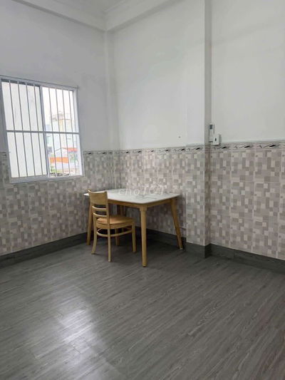 CHO THUÊ PHÒNG TRỌ DỊCH VỤ GẦN CÔNG VIÊN LÊ THỊ RIÊNG, ĐH BÁCH KHOA