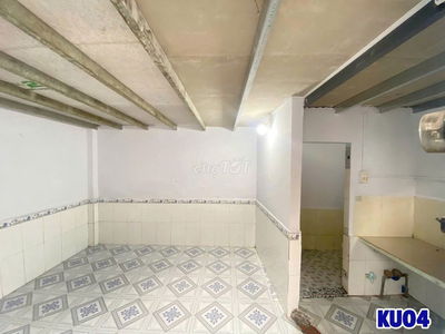 PHÒNG TRỆT GÁC MÁY LẠNH NGAY GẦN ĐẠI HỌC VĂN HIẾN