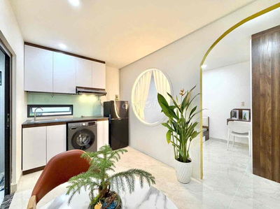 CĂN HỘ CAO CẤP FULL NỘI THẤT TÁCH BẾP NGAY ETOWN CỘNG HOÀ