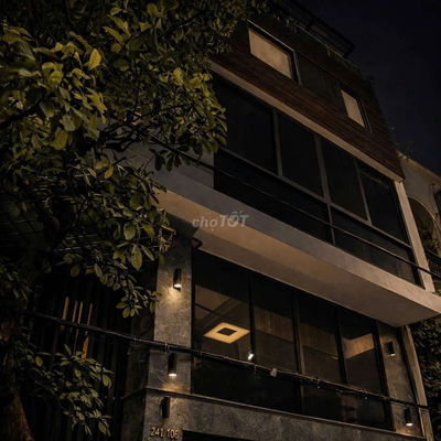 Biệt thự đường Nguyễn Trọng Tuyển. Dtsd gần 500m2 giá chỉ 70tr/tháng