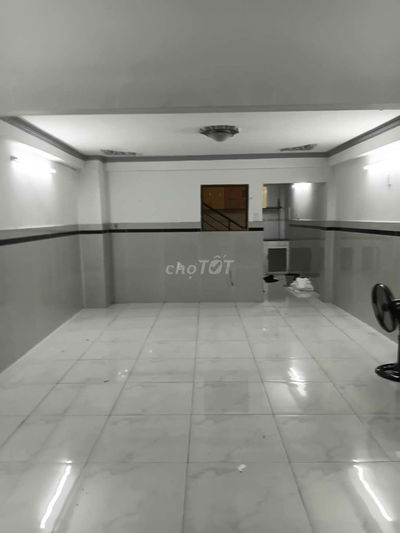 Cho thuê nhà nguyên căn 315/6  đường hồng lạc  Dt 5 x14 2 lầu 3pn