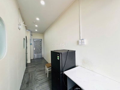 Căn Hộ 2PN,bancol,Full NT  chỉ 6tr Ngay Khu Phan Xích Long, Phú Nhuận