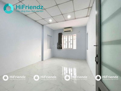 CHO THUÊ PHÒNG NGAY LUỸ BÁN BÍCH BAN CÔNG, CỬA SỔ THOÁNG SẴN MÁY LẠNH