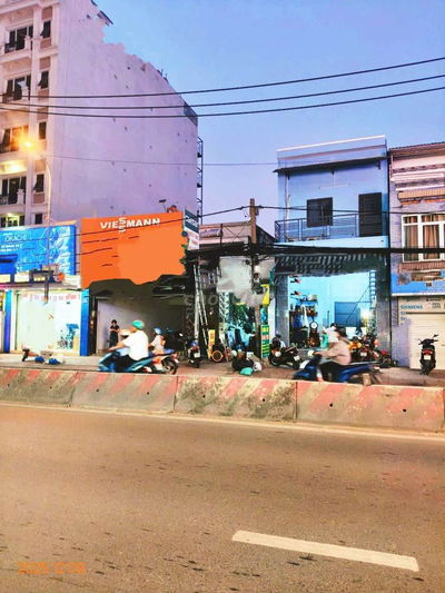 Chính chủ bán nhà mặt tiền Huỳnh Tấn Phát 200 m chỉ 30 tỷ, Quận 7