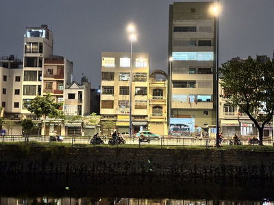 Cho thuê căn hộ chung cư mặt tiền đường Võ Văn Kiệt, Quận 5