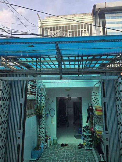 Bán nhà Mễ Cốc P15 Q8 💰 2Tỷ890. Dt 2,6x13. 1 lầu đúc. 2pn 2wc. Sân