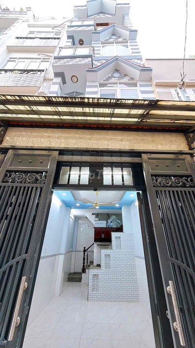 bán nhà 4 tầng btct sát đường đoàn văn bơ.