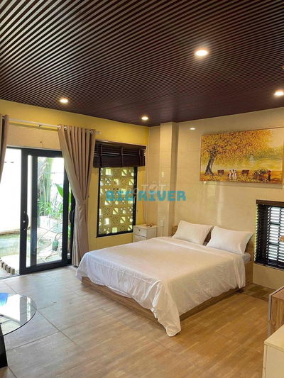 Cho thuê nhà 2 phòng ngủ ở khu Phú Mỹ An.  Gần biển, gần sông.