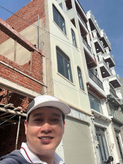 NHÀ ĐẸP FULL NỘI THẤT Ở NGAY GIÁP AEON TÂN PHÚ 66M2 5 TẦNG HƠN 6T XÍU