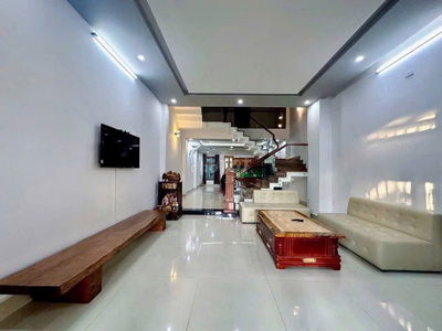 Cho thuê nhà 3 tầng FULL nội thất đường Nghiêm Xuân Yêm - Nam Việt Á